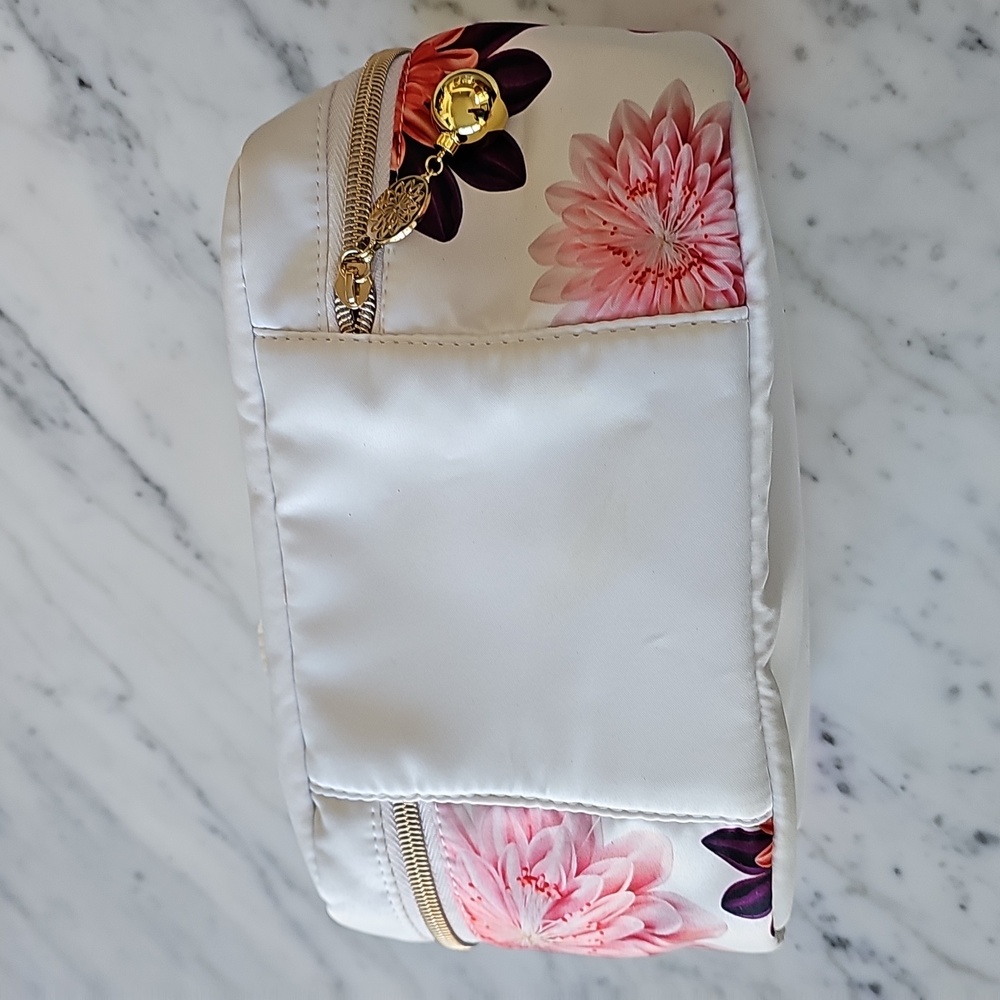 🌸HP🌸Clarins Limited Edition Travel/Makeup Floral Print Case NWOT - Picture 3 of 10
